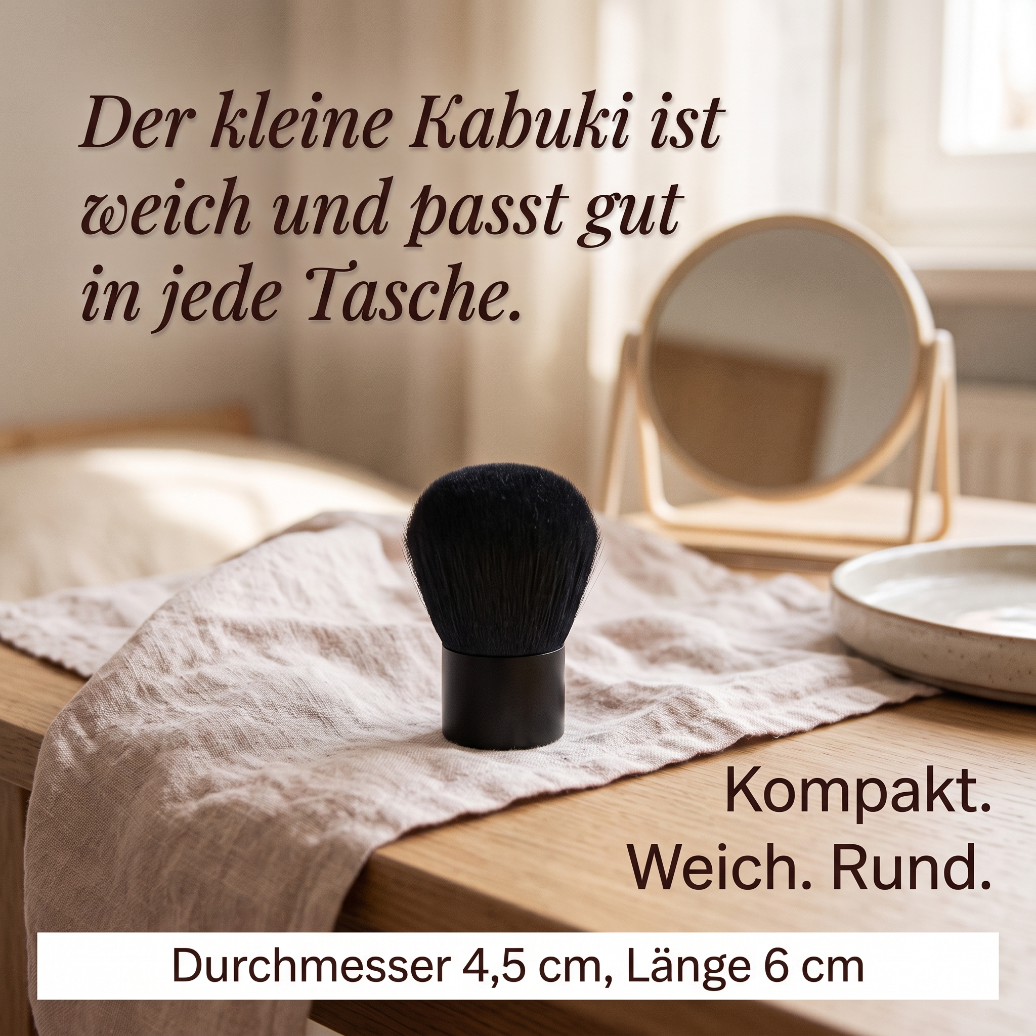 Puderpinsel Kabuki mit Standfuß